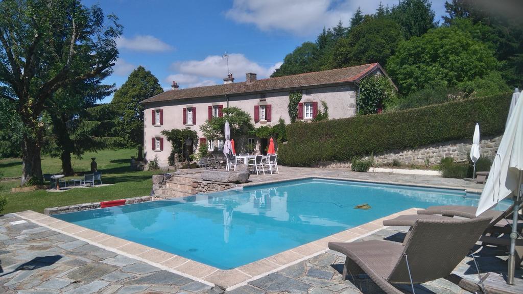 Les Vergnes Saint-Pardoux-le-Neuf ภายนอก รูปภาพ